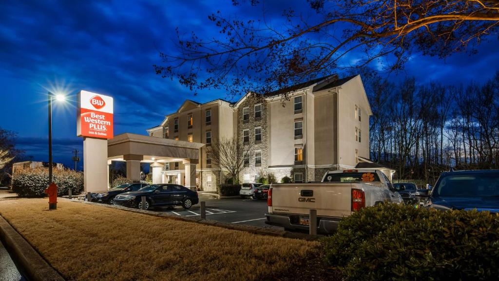 Best Western Plus Greenville South Main image 1